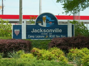 jacksonville-9-small-cities-women-earn-more-than-men