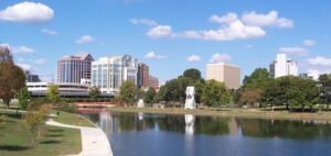 huntsville-al-best-small-cities-to-raise-a-family (1)