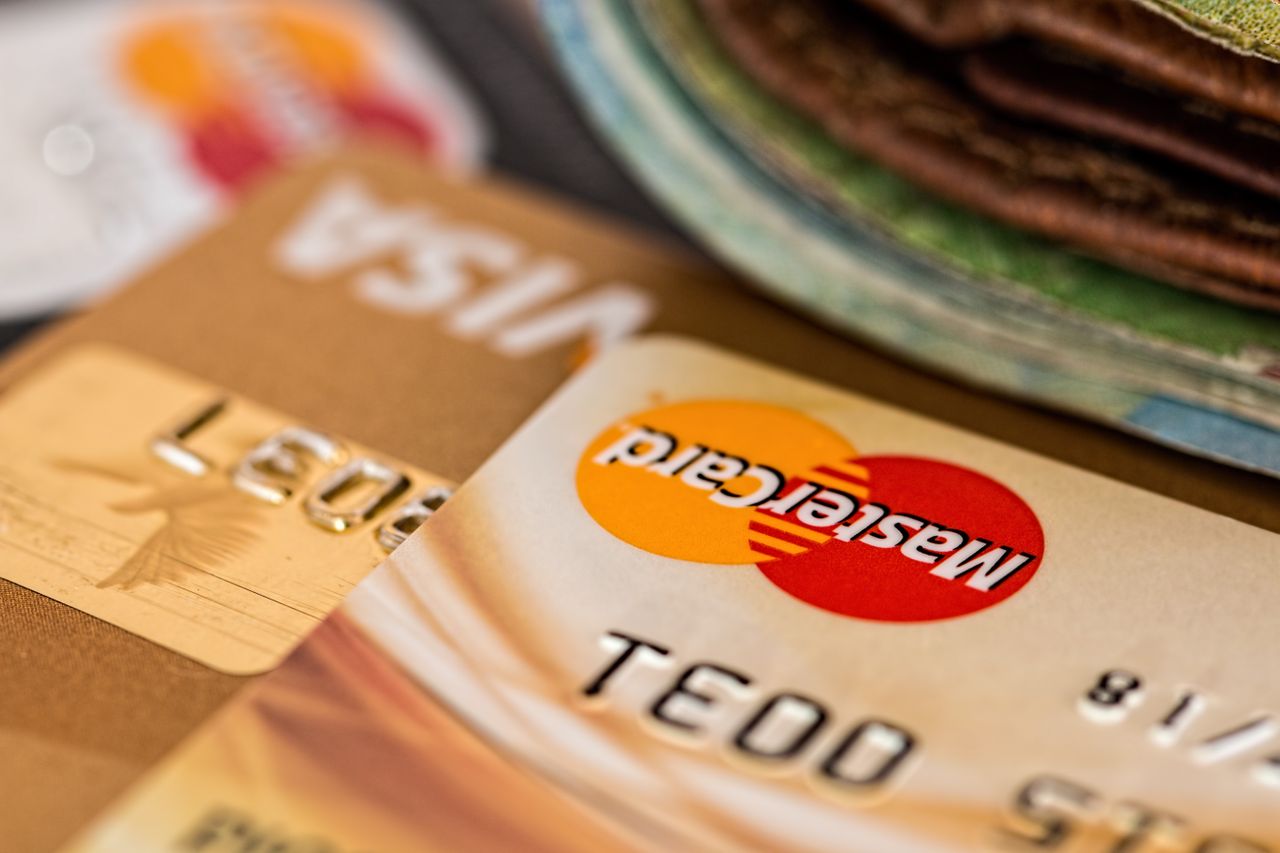 Can You Pay Off a Payday Loan With a Credit Card?